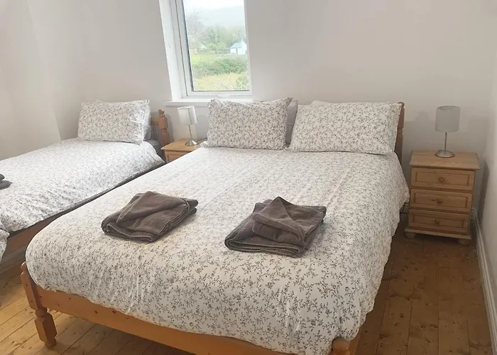 Burren Seaside By Trident Homes * Балливон