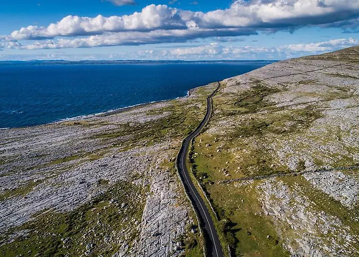 Burren Seaside By Trident Homes * Балливон