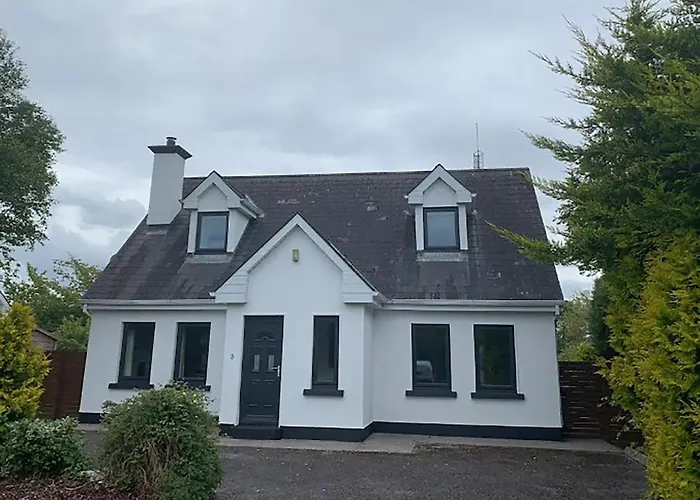 Дом отдыха Burren Seaside By Trident Homes *